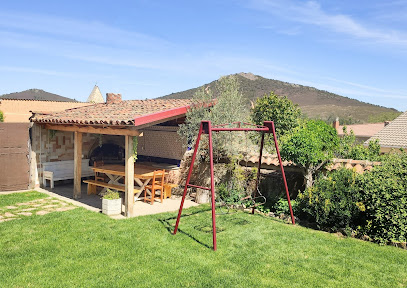 Casa Rural Tozoloslobos en Otero de Bodas. Casa rural