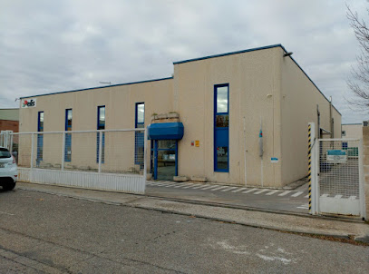 Elis Torres en Torres de la Alameda. Lavandería