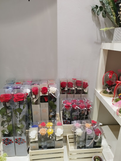 Celia María Tamarit Cabo en Foios. Floristería