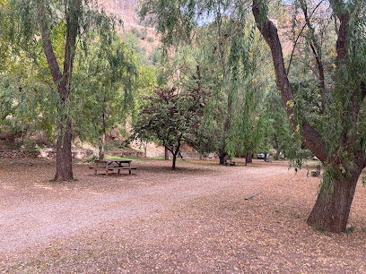 Merendero Tiñoso en Ayna. Parque ecológico