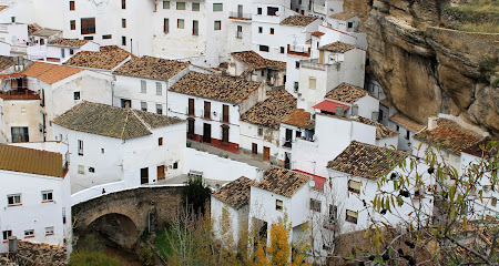Turismo de Setenil en Setenil de las Bodegas. Departamento municipal de turismo