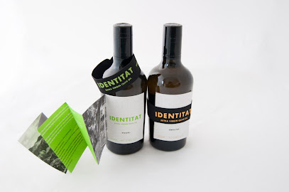 IDENTITAT EXTRA VIRGIN OLIVE OIL en Horta de Sant Joan. Atracción turística