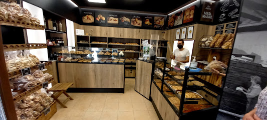 Horno de leña Llerda en Cretas. Pastelería
