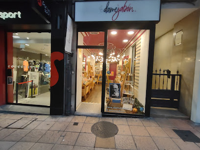 DAMEJABON en Oviedo. Tienda de cosméticos