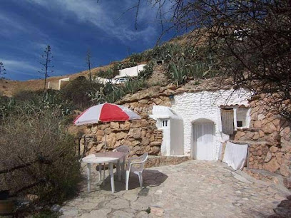 Casa Rural Cuevas Del Pataseca en Gorafe. Alojamiento en interiores