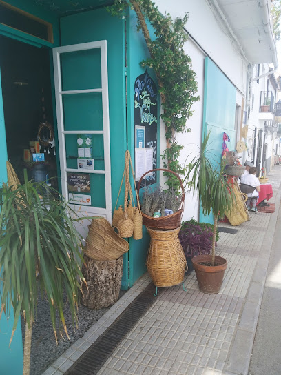 Pura Vida 'La Tienda Verde' en Gaucín. Tienda de alimentos orgánicos