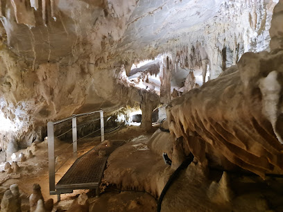 Cuevas de Ortigosa en Ortigosa de Cameros. Atracción turística