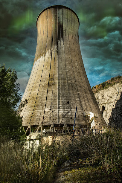 Central térmica de Cercs en Cercs. Lugar de interés histórico