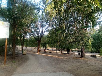 Área Recreativa 'La Cantuérgana' en San Martín de Montalbán. Centro de recreo