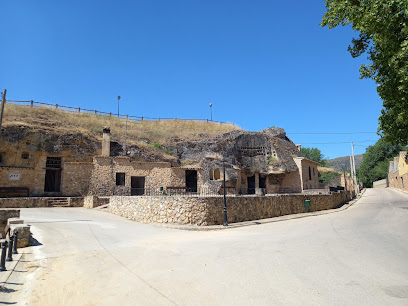 Cuevas del cerro en Buendía. Lugar de interés histórico