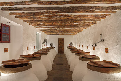 Núñez de Prado en Baena. Empresa de embotellado de aceite de oliva