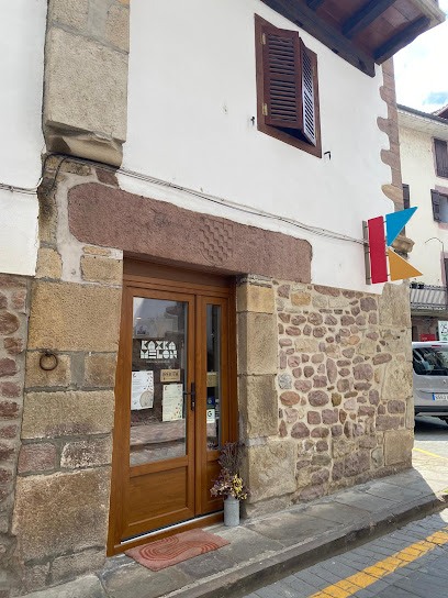 Kaxkamelon en Elizondo. Librería infantil