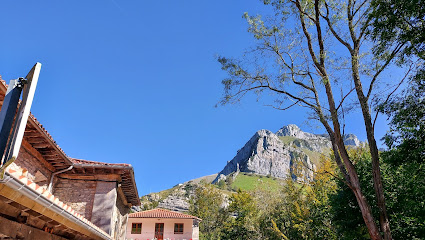 Iglesia de San Roque en San Roque de Riomiera. Iglesia