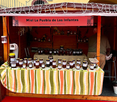 Miel Hermanos Santana en La Puebla de los Infantes. Tienda de alimentación