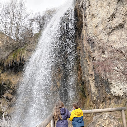 Cascada del Molino de la Chorrera en Tragacete. Atracción turística