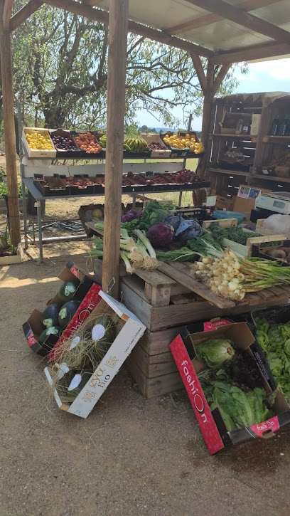 La Paradeta bio de Can Falgàs en Viladamat. Tienda de alimentos naturales
