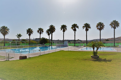 Piscina Municipal Campos del Río en Campos del Río. Piscina