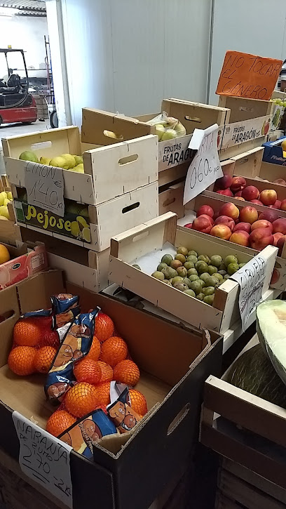 Frutas Enguid en María de Huerva. Frutería