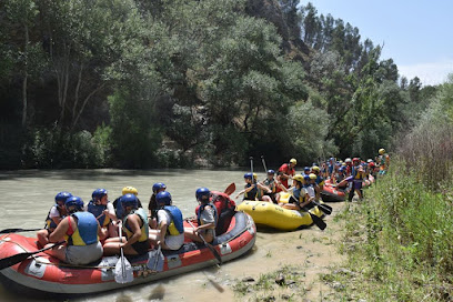 Benamejí Rafting en Benamejí. Deportes de aventura