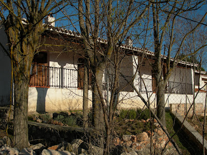 La casa del Médico. Casa Rural en Olmeda de las Fuentes. Complejo de apartamentos