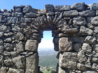 Castillo de San Vicente (Ruinas) en Hinojosa de San Vicente. Castillo