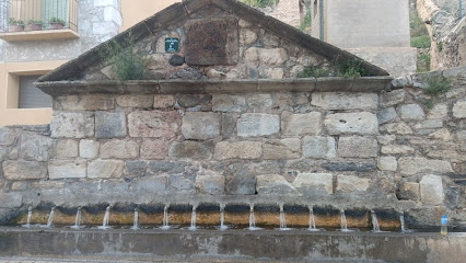 Fuente de los 16 caños en Muro de Aguas. Fuente de agua potable