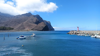 Puerto de La Aldea en El Lomo. Muelle de pesca