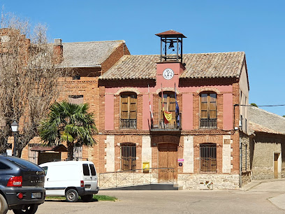 Ayuntamiento de Trigueros del Valle en Trigueros del Valle. Ayuntamiento