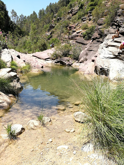 Poza La Bañera en Cirat. Reserva natural