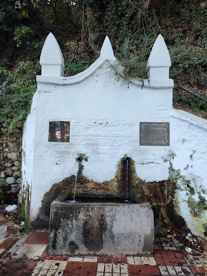 Pilar del Mono en Dúrcal. Fuente de agua potable