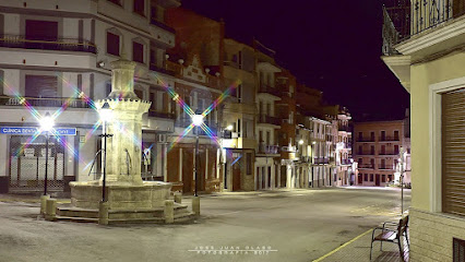 Font de la figuera en Fuente la Higuera. Oficinas de empresa