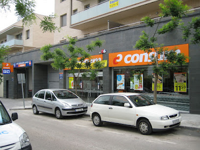 Supermercat Consum en Santa Coloma de Cervelló. Supermercado