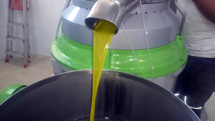La Almazara Tradicional S.L. en Gata. Empresa de embotellado de aceite de oliva