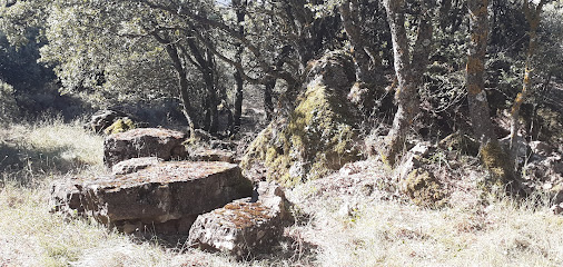 Fuente de Los Tormos Arcos de las Salinas en Arcos de las Salinas. Zona de senderismo