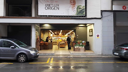 Ametller Origen en Villanueva y Geltrú. Tienda de alimentación