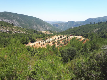Refugio El Plano. en Chera. Parque ecológico