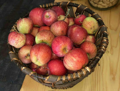 punto natural en Ourense. Frutería