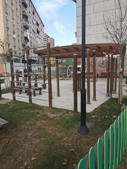 Plaza de las Nuevas Tecnologías en Torrelavega. Parque ecológico