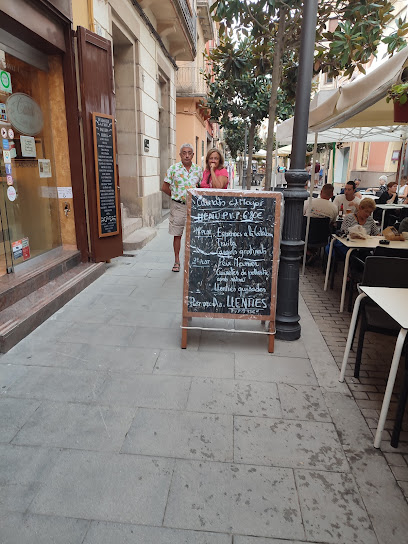 Cocinados Carrer Major en Sant Feliu de Guíxols. Tienda de alimentación