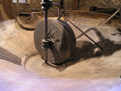 Museo del Aceite Molino del Medio en Robledillo de Gata. Atracción turística