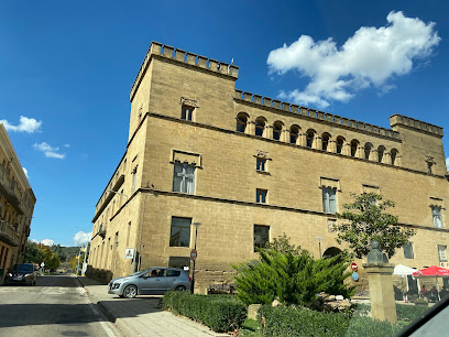 Ayerbe en Ayerbe. Ayuntamiento de la localidad