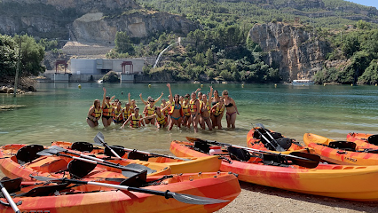 Tot Aventura en Cortes de Pallás. Deportes de aventura