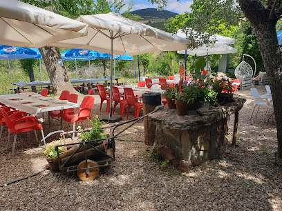 Merendero Las Becerras en Los Navalucillos. Bar restaurante