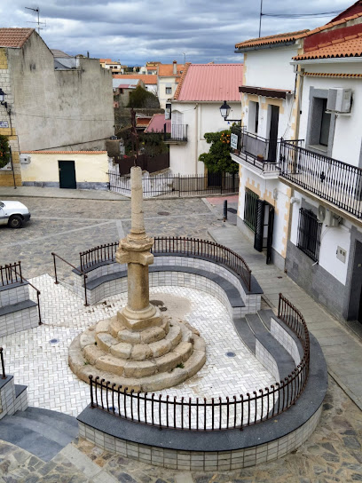 Rollo de Santa Marta (S. XVI) en Santa Marta de Magasca. Lugar de interés histórico