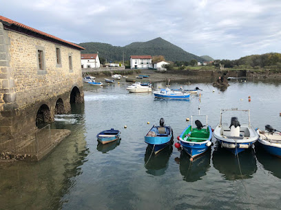 Centro de Interpretacion del Molino de Mareas de Jado y Museo Naval en Argoños. Museo
