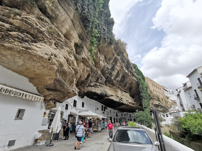 Setenil en Setenil de las Bodegas. Atracción turística