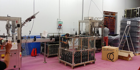 Casar de Burbia S.l. en Carracedelo. Bodega