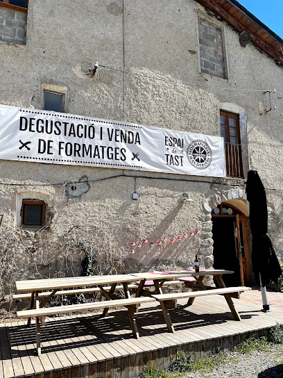 Formatgeria Mas d'Eroles en Adrall. Quesería