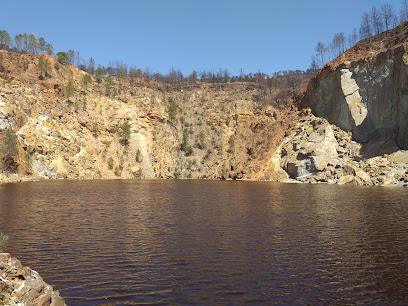 Nacimiento del Río Tinto en Nerva. Reserva natural
