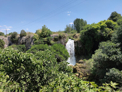 Cascada del Hundimiento en Ruidera. Reserva natural
